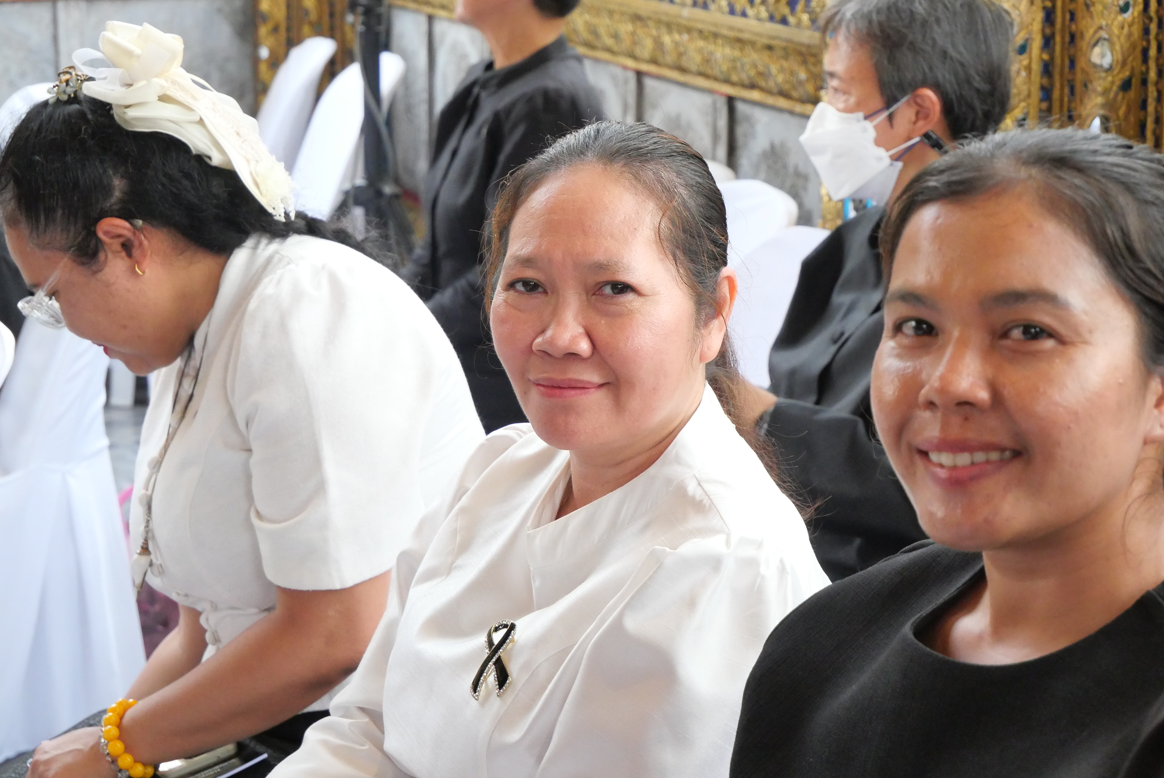 title - ส.ป.ก. ร่วมพิธีสวดพระพุทธมนต์ และเจริญจิตตภาวนาอุทิศถวายพระราชกุศลแด่ สมเด็จพระนางเจ้าสิริกิติ์ พระบรมราชินีนาถ พระบรมราชชนนีพันปีหลวง ณ พระอุโบสถวัดพระศรีรัตนศาสดาราม